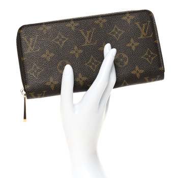 LOUIS VUITTON Monogram Zippy Wallet