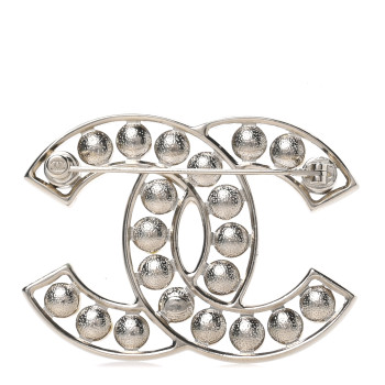 CHANEL Pearl CC Brooch Light Gold