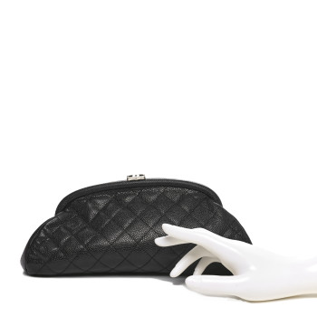 CHANEL Caviar Quilted Timeless Clutch Black