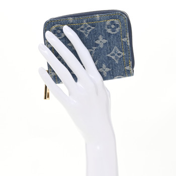 LOUIS VUITTON Denim Monogram Zippy Coin Purse Blue