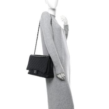 CHANEL Caviar Maxi Single Flap Black