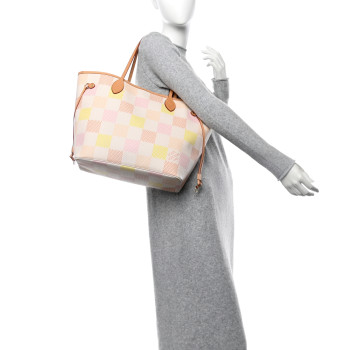 LOUIS VUITTON Damier Giant Neverfull MM Peach