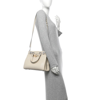 GUCCI Grainy Calfskin Small Zumi Top Handle Bag Mystic White