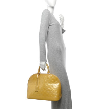 LOUIS VUITTON Vernis Alma GM Blanc Corail