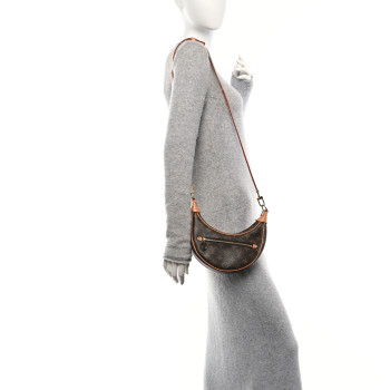 LOUIS VUITTON Monogram Loop