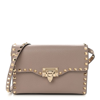 VALENTINO GARAVANI Pebbled Calfskin Medium Rockstud Flip Lock Crossbody Bag Poudre