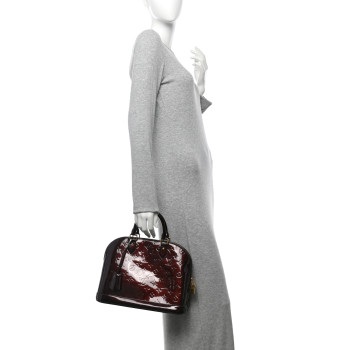 LOUIS VUITTON Vernis Alma PM Amarante