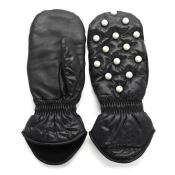 CHANEL Lambskin Nylon Pearl CC Mittens 7.5 Black