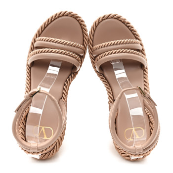 VALENTINO GARAVANI Calfskin Vlogo Summerblocks Platform Sandals 40 Rose Cannelle