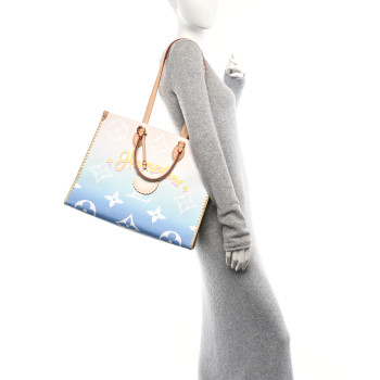 LOUIS VUITTON Monogram Giant Raffia Hamptons By The Pool Onthego GM Blue