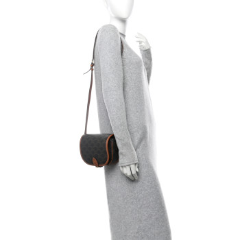 CELINE Triomphe Canvas Medium Folco Bag Tan