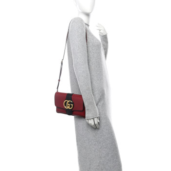 GUCCI Vitello Palmellato Lux Bi-Color Small Arli Flap Shoulder Bag New Cherry Red Black