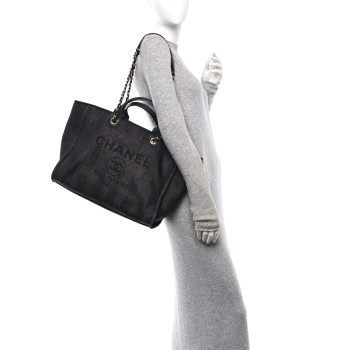 CHANEL Mixed Fibers Calfskin Striped Medium Deauville Black