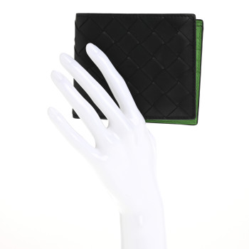 BOTTEGA VENETA Nappa Maxi Intrecciato Bi-Fold Wallet Black