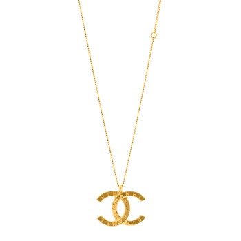 CHANEL Metal CC Paris Button Necklace Gold