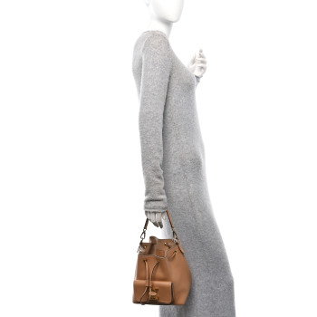 LOUIS VUITTON Calfskin Lockme Bucket MM Arizona Beige