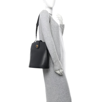 LOUIS VUITTON Epi Cluny Black