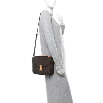 LOUIS VUITTON Monogram Pochette Metis