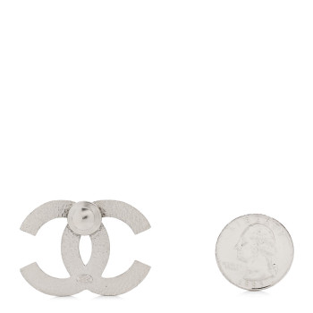 CHANEL Pearl CC Brooch Gold