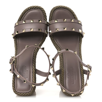 VALENTINO GARAVANI Silk Calfskin Rockstud Torchon Espadrille Wedge Sandals 39 Clay