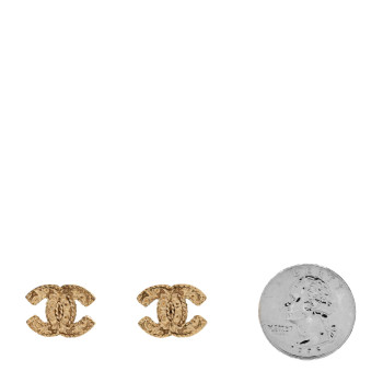 CHANEL Textured CC Earrings Gold