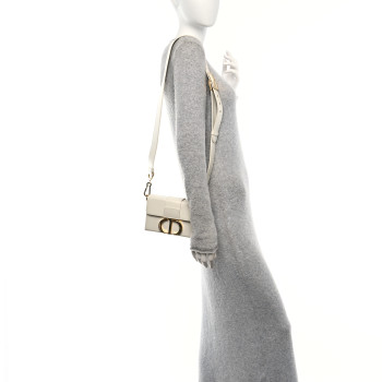 CHRISTIAN DIOR Smooth Calfskin 30 Montaigne Box Bag White