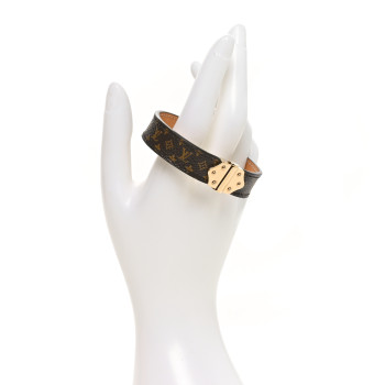 LOUIS VUITTON Monogram Nano Bracelet 19