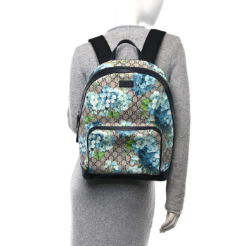 GUCCI GG Supreme Monogram Blooms Medium Day Backpack Beige Blue Navy