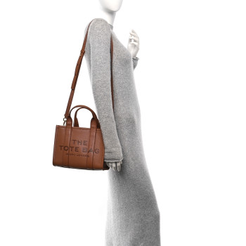 MARC JACOBS Grained Calfskin Small The Tote Bag Argan Oil