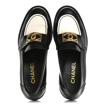 CHANEL Shiny Calfskin CC Loafers Black White 39.5 Black White CHANEL Shiny Calfskin CC Loafers Black White 39.5 Black White