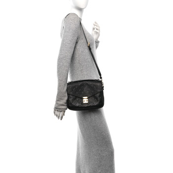 LOUIS VUITTON Empreinte Pochette Metis Black