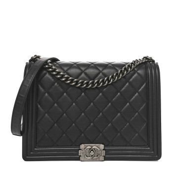 CHANEL Lambskin Quilted New Medium Boy Flap Black