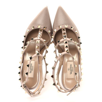VALENTINO GARAVANI Pebbled Calfskin Rockstud Ankle Strap 100mm Pumps 37 Poudre