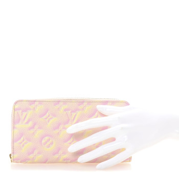 LOUIS VUITTON Empreinte Monogram Summer Stardust Zippy Wallet Pink