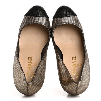 CHANEL Textured Suede Cap Toe CC Pumps 38.5 Light Gold Black