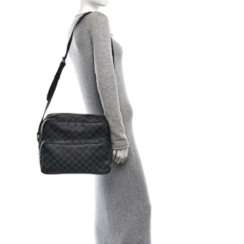 LOUIS VUITTON Damier Graphite Ieoh Messenger Bag