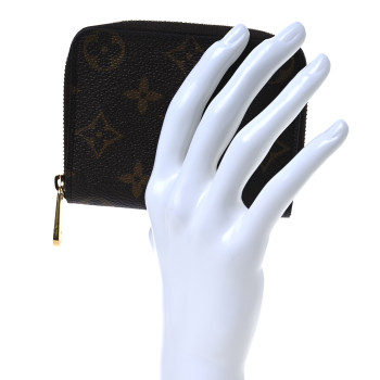 LOUIS VUITTON Monogram Zippy Coin Purse