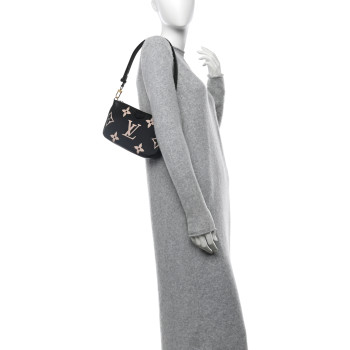 LOUIS VUITTON Empreinte Monogram Giant Multi Pochette Accessories Large Pochette Black Beige