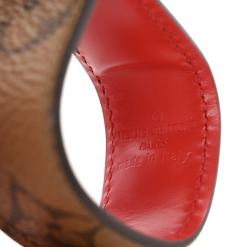 LOUIS VUITTON Reverse Monogram Dragonne Key Holder
