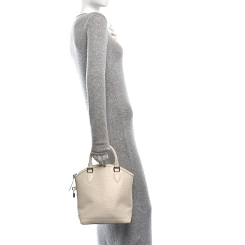 LOUIS VUITTON Epi Lockit Ivory