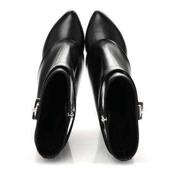 GIVENCHY Calfskin Shark Lock Ankle Boots 40 Black