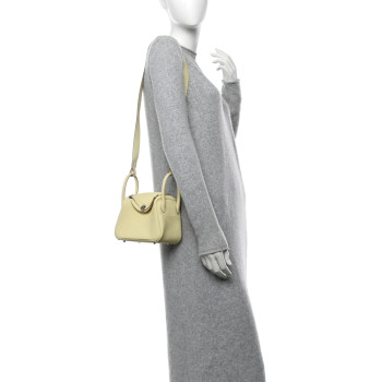 HERMES Taurillon Clemence Verso Mini Lindy 20 Jaune Milton Mushroom