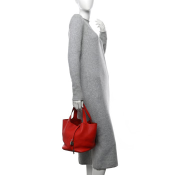 HERMES Taurillon Clemence Picotin Lock 22 MM Rouge Casaque