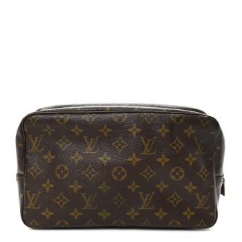 LOUIS VUITTON Monogram Trousse Toilette 28