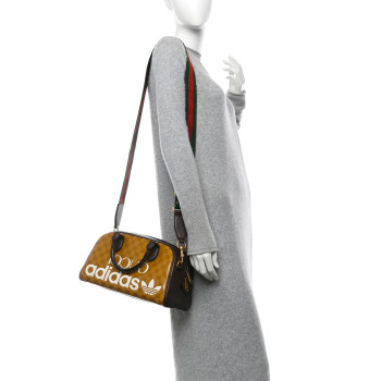 GUCCI X ADIDAS Crystal Vintage Monogram Textured Dollar Calfskin Web Trefoil Logo Mini Bowling Bag Mid Natural Nut Off White New Acero