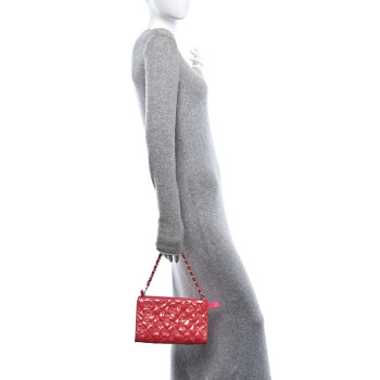 CHANEL Patent Calfskin Lucky Symbols Pochette Hot Pink