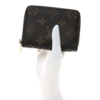 LOUIS VUITTON Monogram Zippy Coin Purse