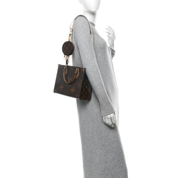 LOUIS VUITTON Reverse Monogram Giant Onthego PM