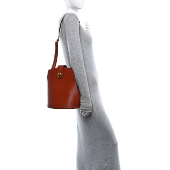 LOUIS VUITTON Epi Cluny Kenyan Fawn