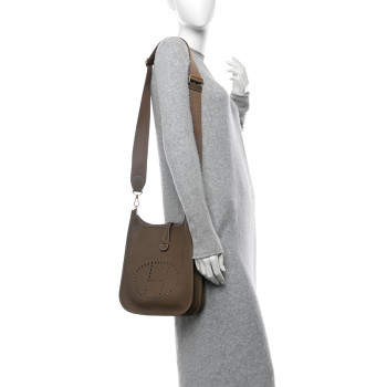 HERMES Taurillon Clemence Evelyne III PM  Etoupe